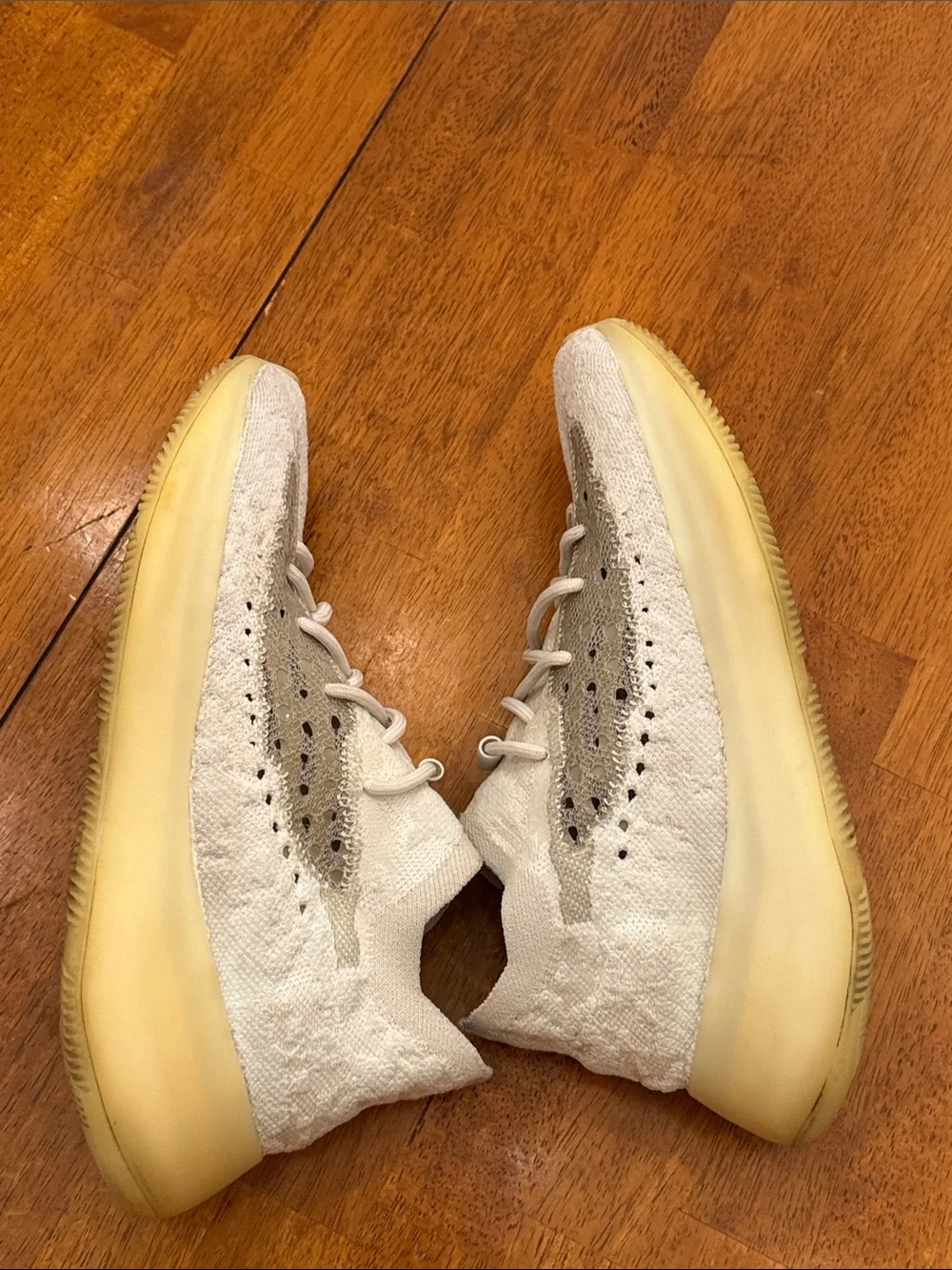 adidas Yeezy Boost 380 Calcite Glow GZ8668 2020 White Gray Primeknit size 9.5